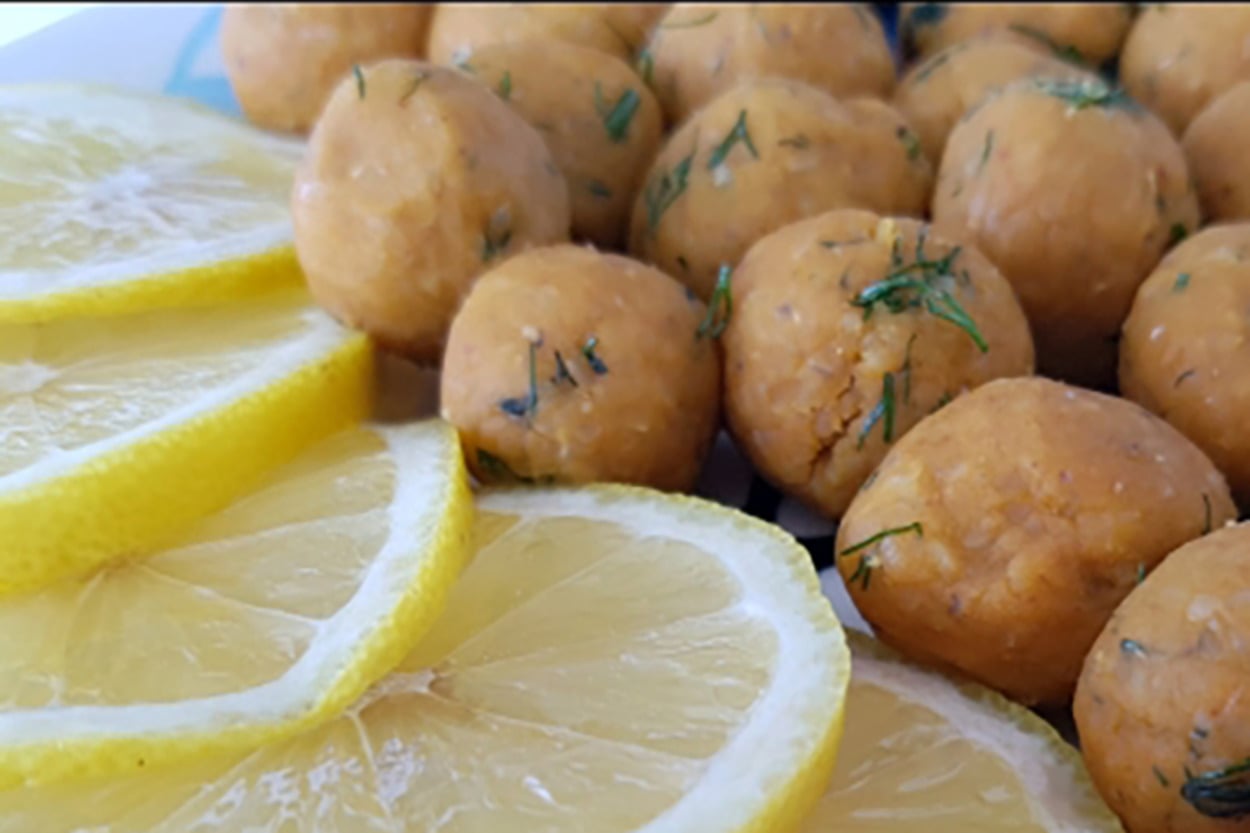 Ölçüleri Tam: Dereotlu Mercimek Köftesi