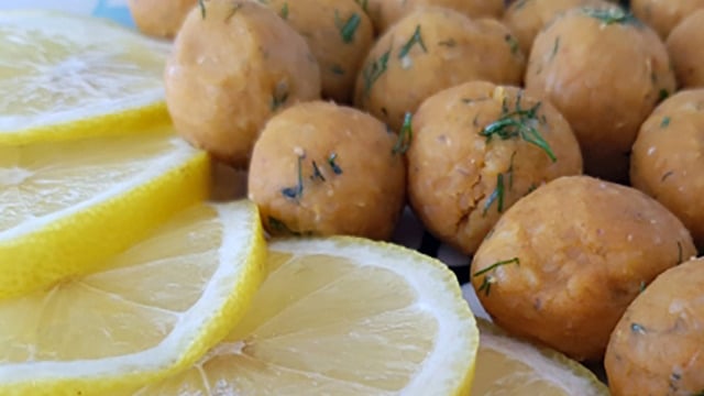 Ölçüleri Tam: Dereotlu Mercimek Köftesi