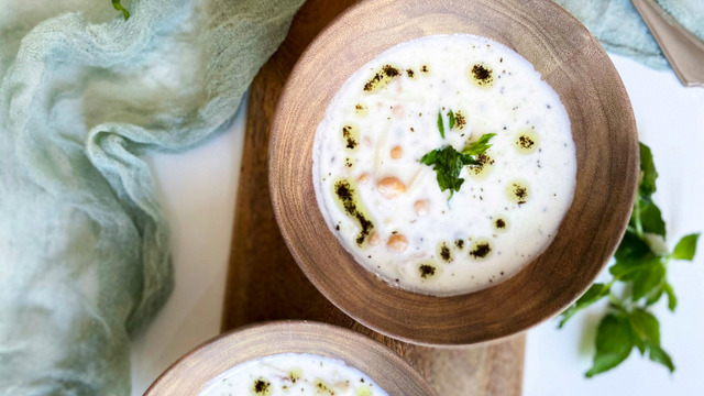 Buz Gibi: Ayran Aşı Çorbası