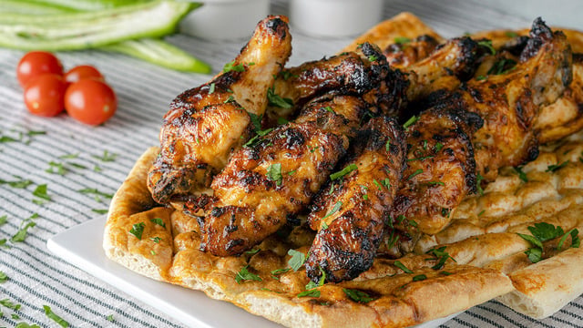 Doyum Olmaz: Airfryer'da Soslu Tavuk Kanadı