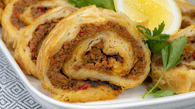 Lezzet Rulosu: Lahmacun Böreği