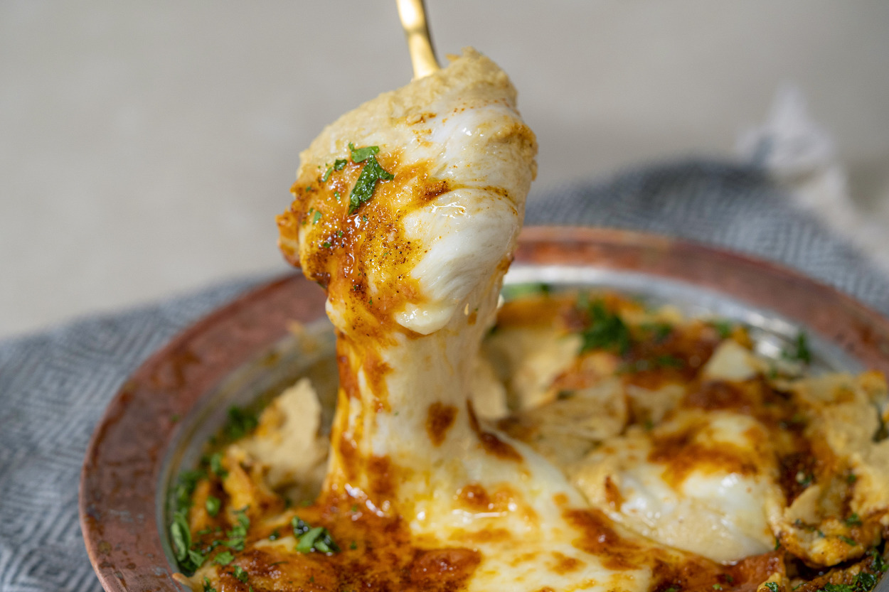 Ekmek Banmalık: Kaşarlı Humus