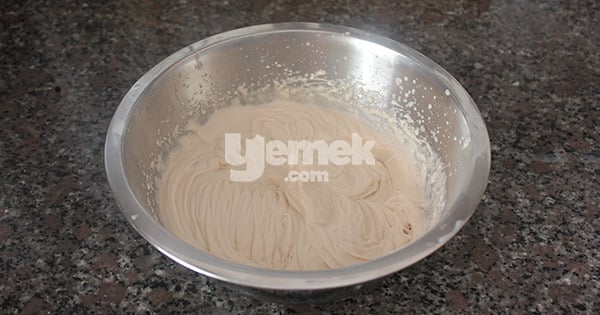 kahveli-kolay-cupcake-asama-6