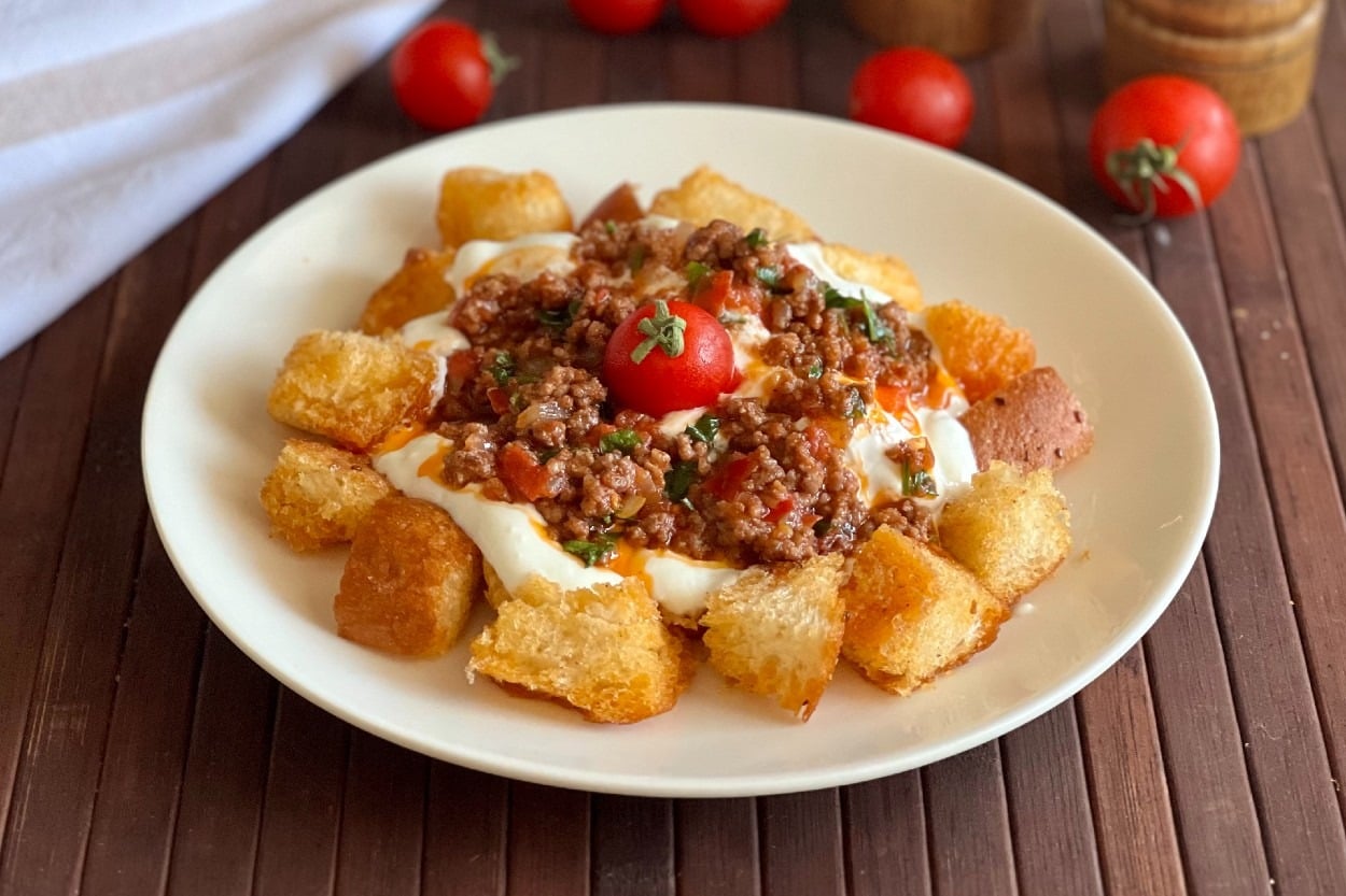 Yoğurtla Güzel: Ekmek Kebabı