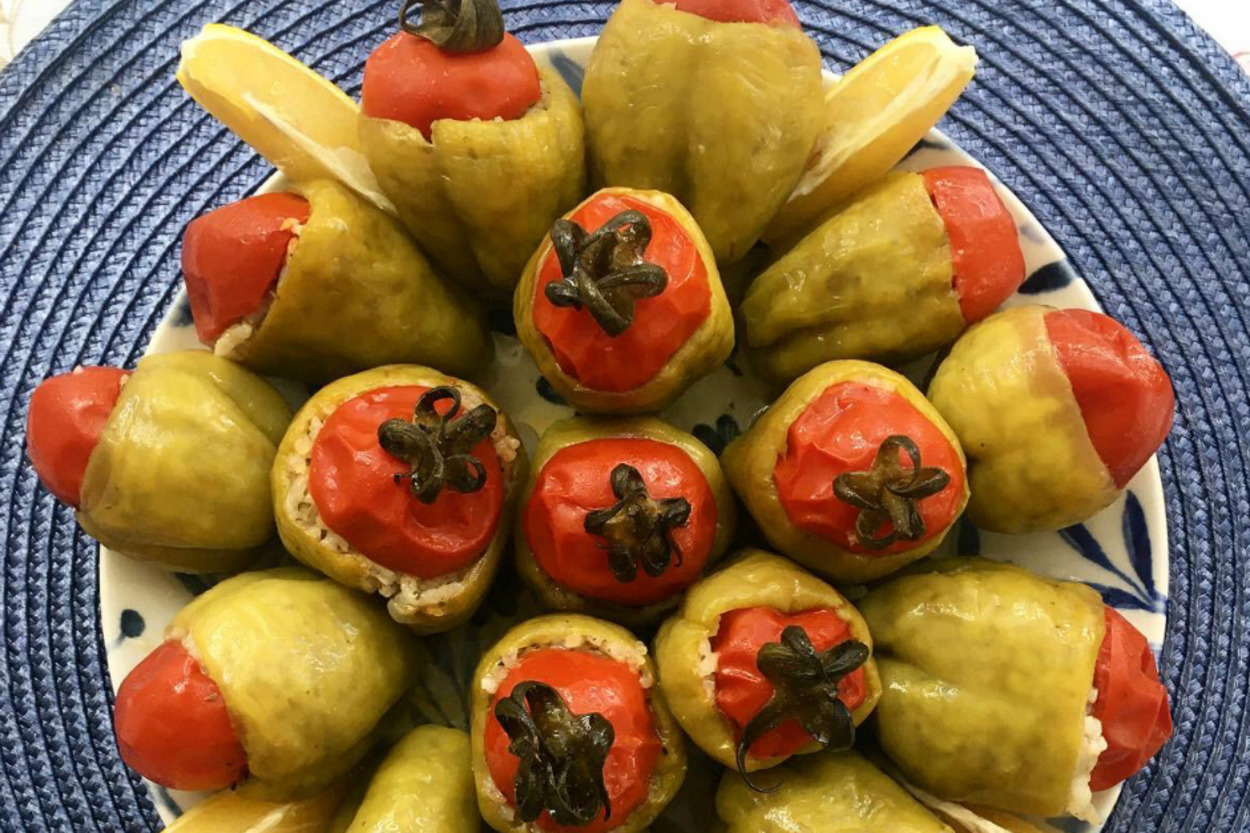 Tam Yazlık: Lokmalık Zeytinyağlı Biber Dolma