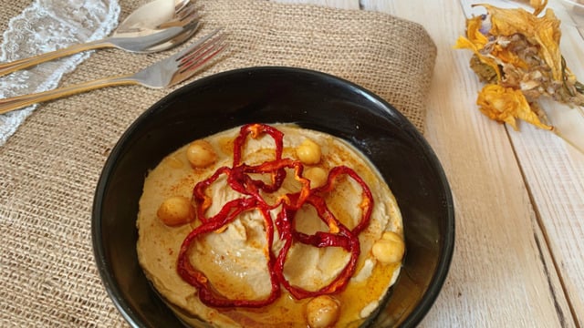 Mezelerin En Güzeli: Humus