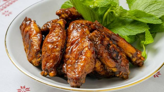 Kıvamı Mis: Airfryer'da Acılı Tavuk Kanatları