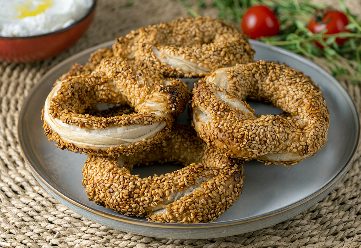 Fırından Çıkmış Tadında: Airfryer'da Milföy Simit Tarifi