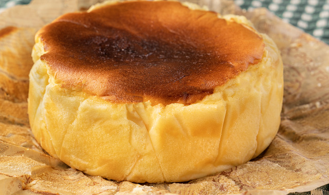 Tam Kıvamında: Airfryer'da San Sebastian Cheesecake