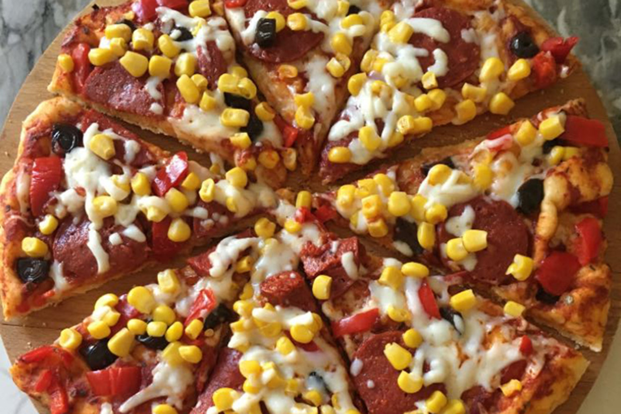 Hamuru İnce Lezzeti Şahane: Tavada Pizza