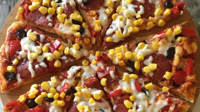 Hamuru İnce Lezzeti Şahane: Tavada Pizza