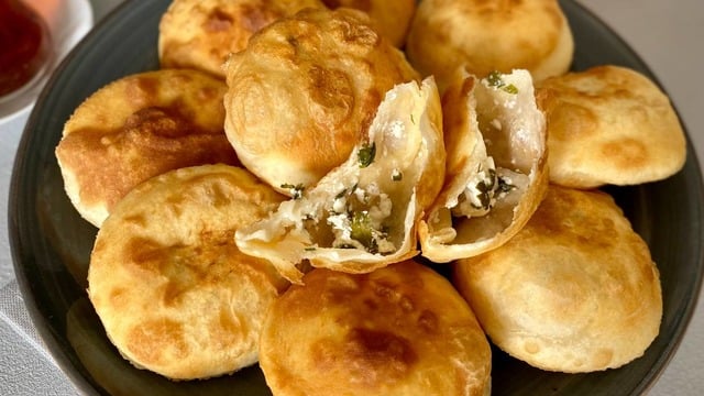 Hem de Mayasız: 1 Bardak Sütle Yağ Çekmeyen Puf Börek
