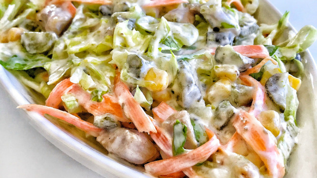 Sofraya Hafiflik Katar: Yoğurtlu Göbek Salata