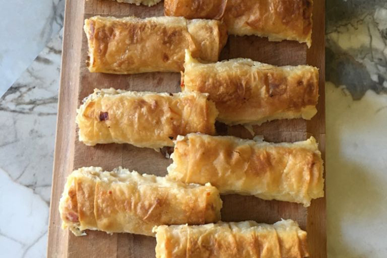 Tadına Doyamayacağınız: Tavuklu Börek