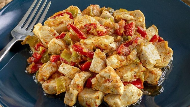 Kurutmadan Pişirmek Mümkün: Tavuk Sote Yapmanın Püf Noktaları