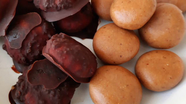 Yaz Helvası Tadında: Glutensiz Helva Topları