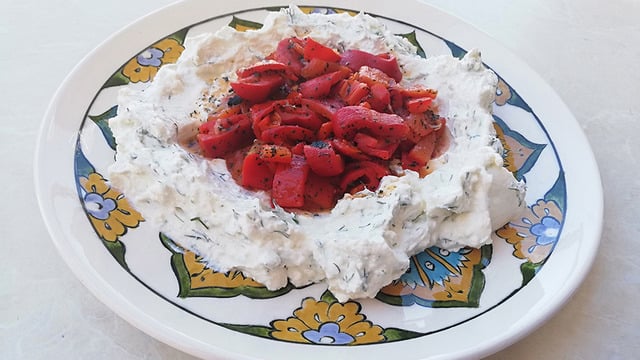 Davet Sofralarına: Biberli Meze