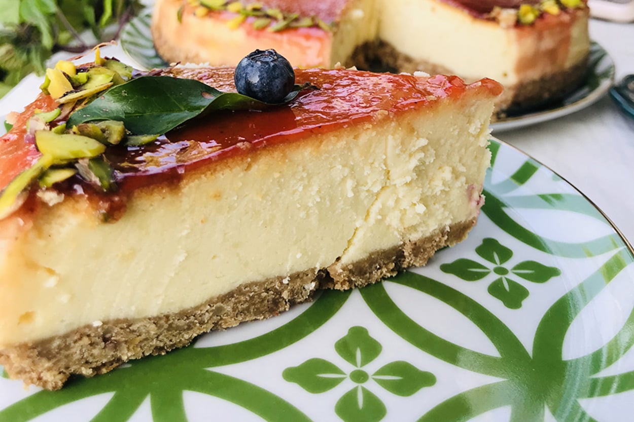 Mayhoş Tadıyla: Böğürtlenli Cheesecake