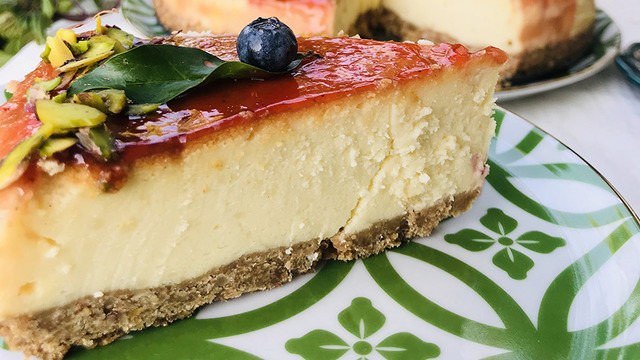 Mayhoş Tadıyla: Böğürtlenli Cheesecake