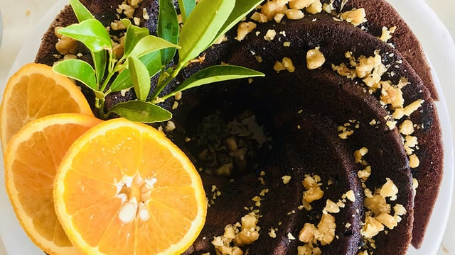 Demli Çayın Yanına: Portakal Aromalı Çaylı Kek