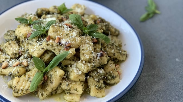 Her Sofraya Yakışan: Pesto Sos