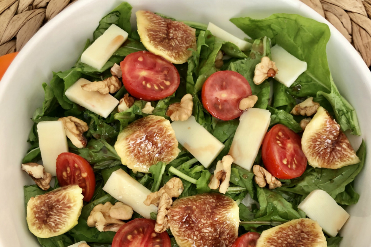Hafif Bir Ara Öğün Arayanlara: Roka Salatası