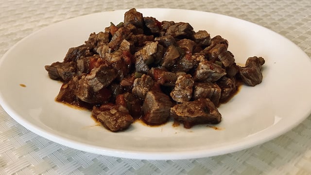 Yumuşacık Dokusuyla: Et Sote