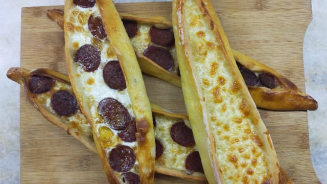 Kahvaltıların Aranan İsmi: Sucuklu Yumurtalı Pide