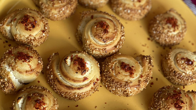 Lokmalık Lezzet: Simit Tadında Kolay Poğaça