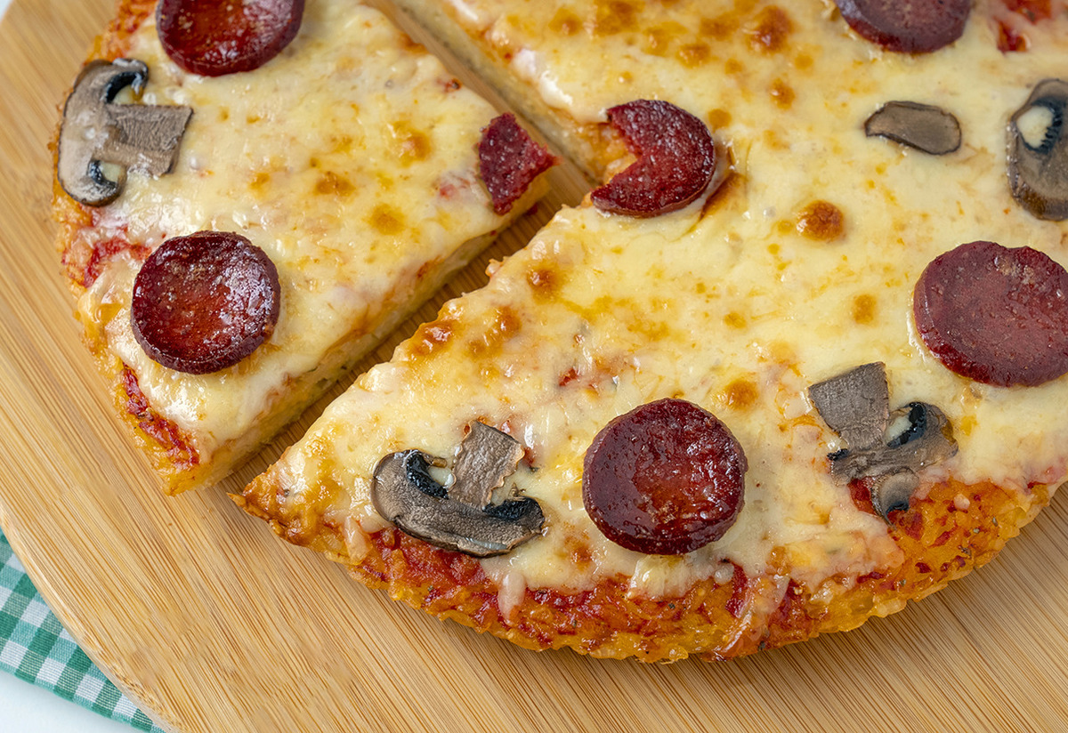 Kalan Pilavlar Değerlensin: Pilavdan Pizza Tarifi