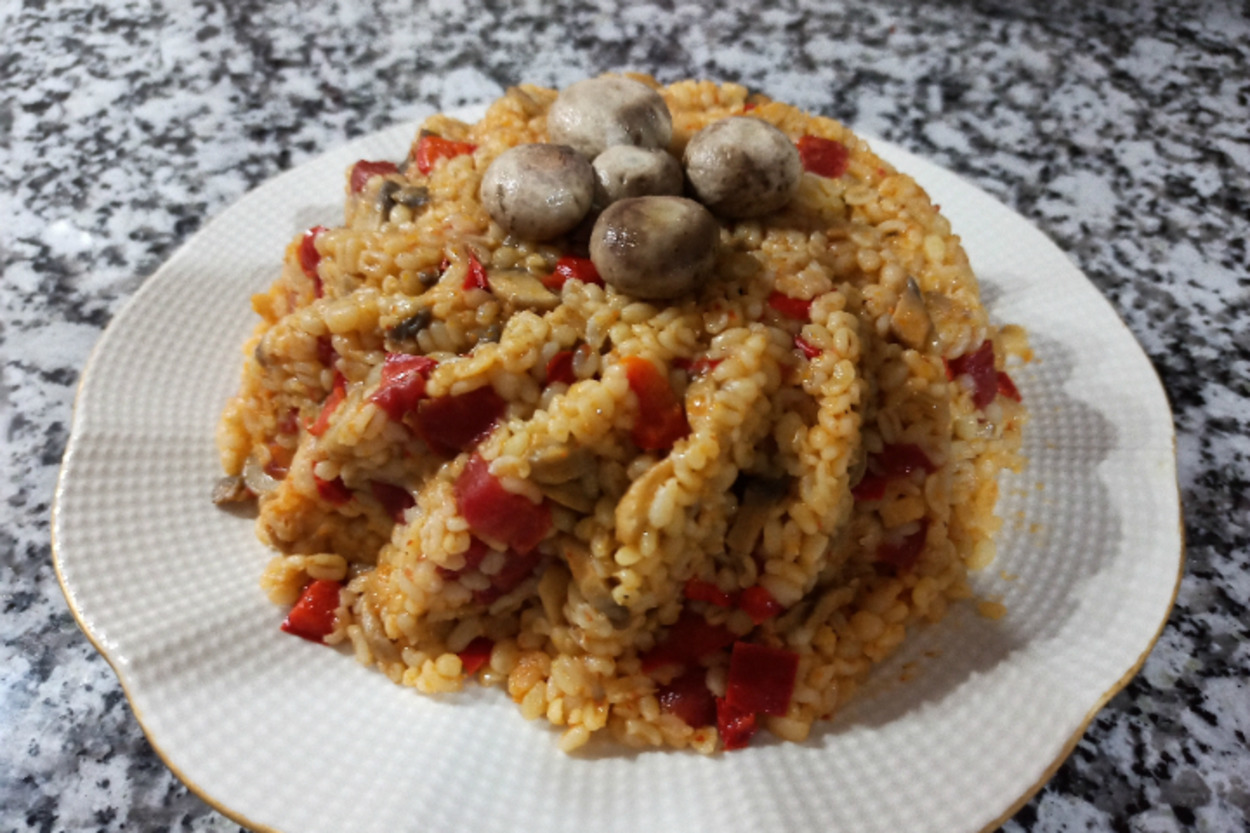 Bir de Böyle Deneyin: Sebzeli Bulgur Pilavı