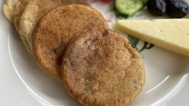 Çaya, Kahvaltıya: Dereotlu Peynirli Pancake