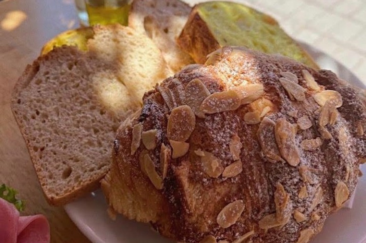 Alsancak'ın En Meşhur Pastanelerinden: Leone Patisserie & Boulangerie