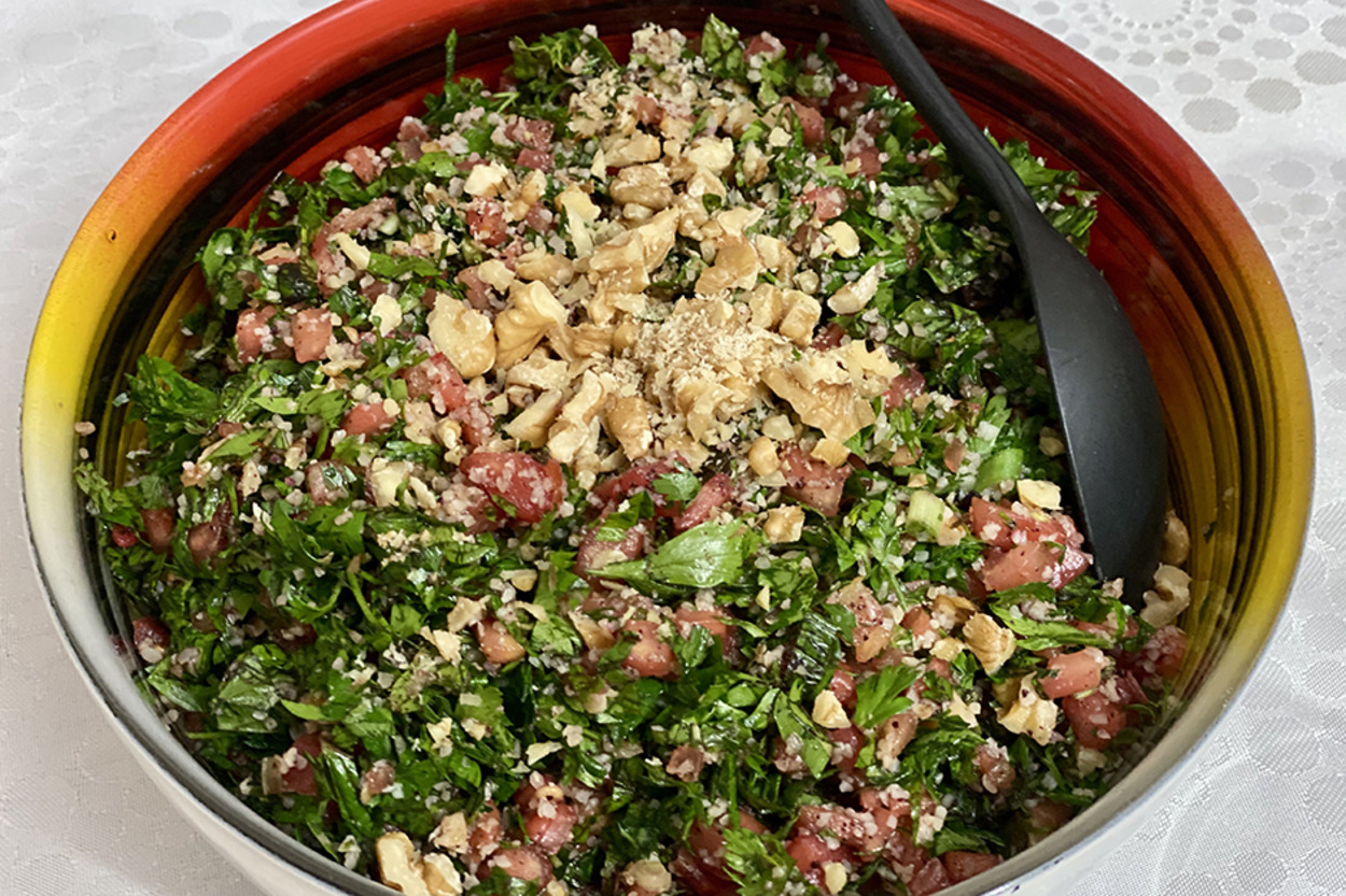 Sofraların Yıldızı Olacak: Tabule Salatası