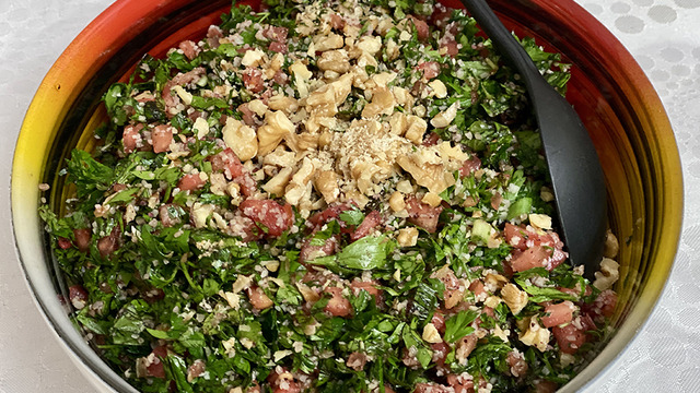 Sofraların Yıldızı Olacak: Tabule Salatası
