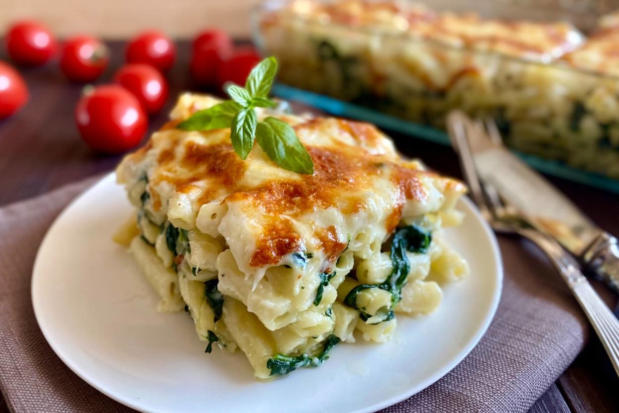 Böyle Bir Lezzet Yok: Börek Tadında Ispanaklı Makarna