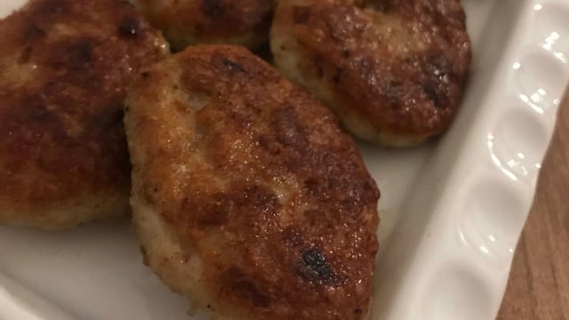 Kırmızı Etsiz Alternatif: Tavuk Köftesi
