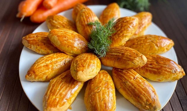 Çay Saatlerine Özel: Havuçlu Kıyır Poğaça