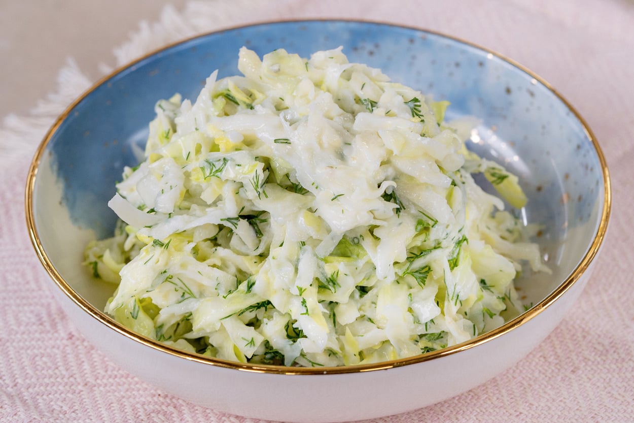 5 Gün Dayanır: Kereviz ve Lahana Salatası