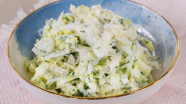 5 Gün Dayanır: Kereviz ve Lahana Salatası