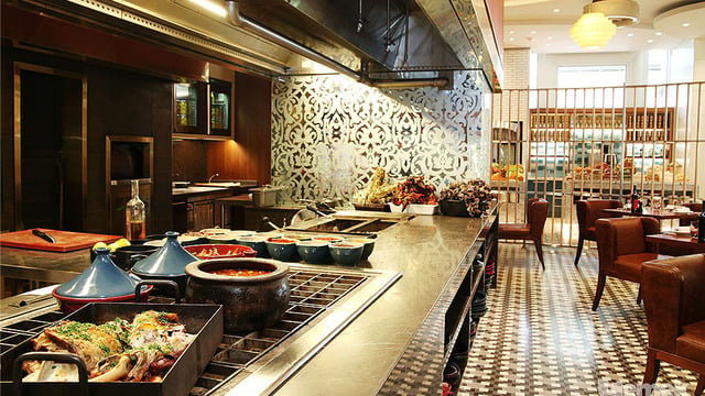 Grand Hyatt 34 Restaurant: Açık Mutfağın İnsanı Kışkırtıyor Olduğunun Kanıtı