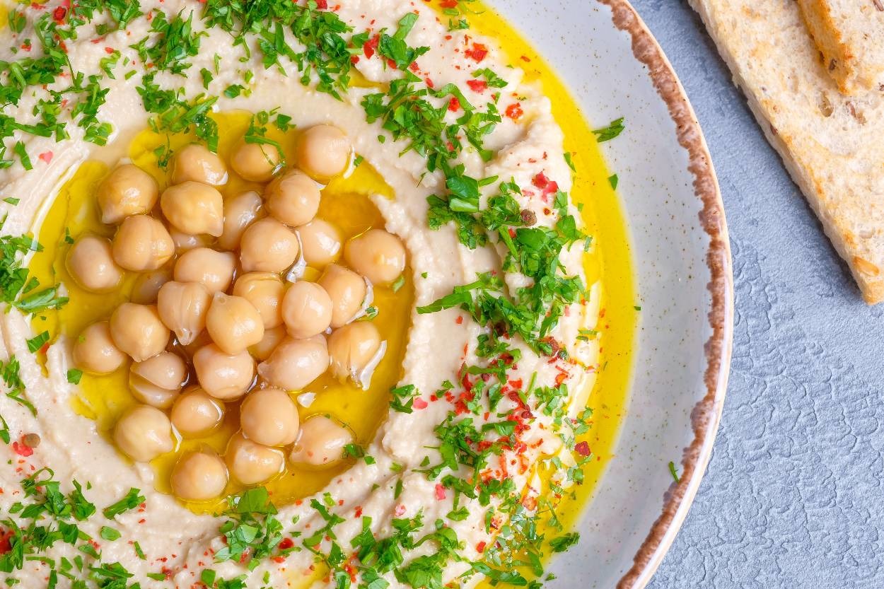 Pürüzsüz Kıvamın Tüm Sırları Burada: Humus Yapmanın Püf Noktaları