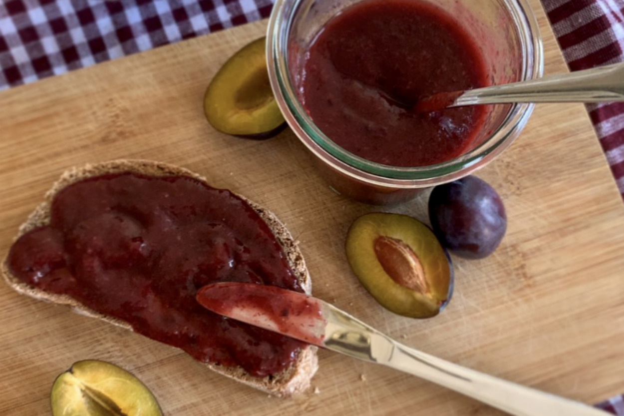 Eylül Güzeli: Mürdüm Eriği Marmeladı