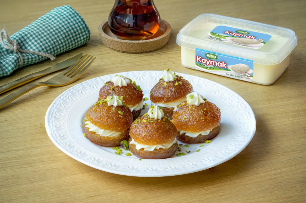 Mükemmel Uyum: Kaymaklı Kemalpaşa Tatlısı