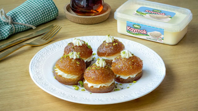 Mükemmel Uyum: Kaymaklı Kemalpaşa Tatlısı
