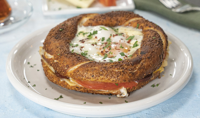 Hemen Hazır: Kahvaltılık Simit Tava