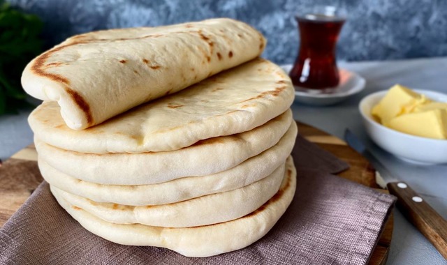 Yumuşacık Olur: Tavada Pamuk Ekmek
