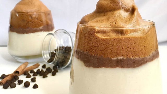 Şekersiz Alternatif: Dalgona Kahveli Puding