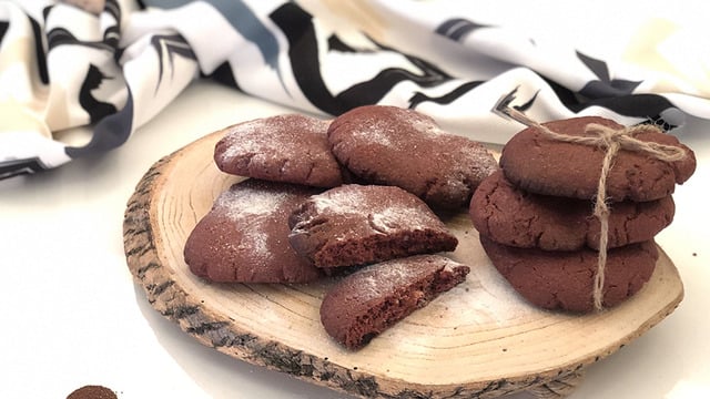 Red Velvet Diye Bilinen: Kırmızı Kadife Kurabiye