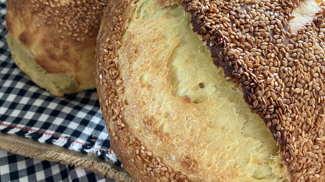 Enfes Kokusuyla: Sarı Buğday Ekmeği
